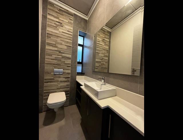 3 BEDROOM PROPERTY TO RENT IN MENLO PARK